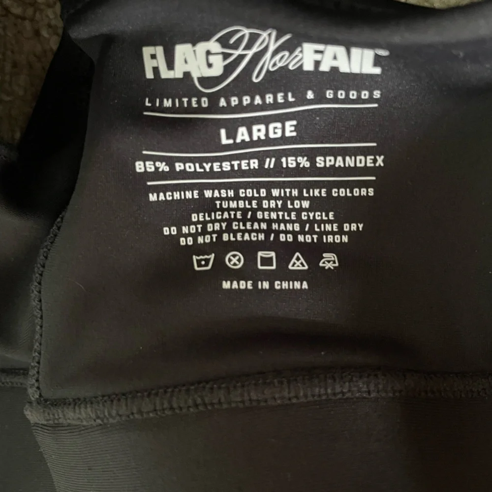 NWT Women’s Flag nor Fail Navarah Sports Bra Size L - Picture 3 of 3